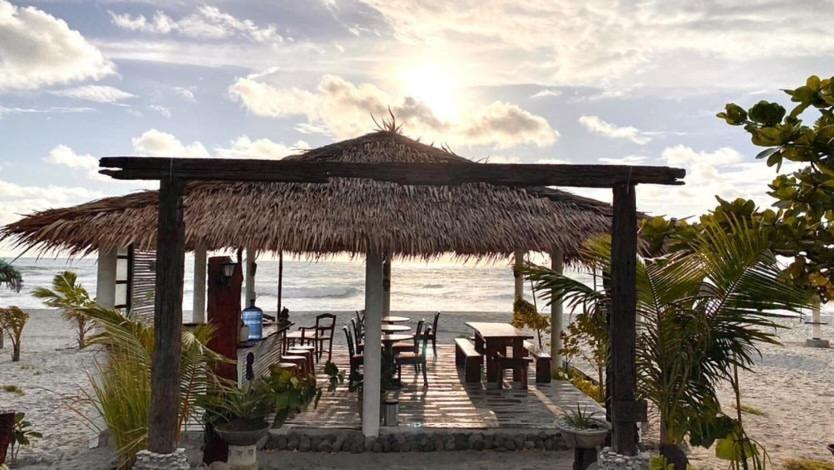 Club Monet Beachfront Resort By Cocotel Cabangan Exteriér fotografie
