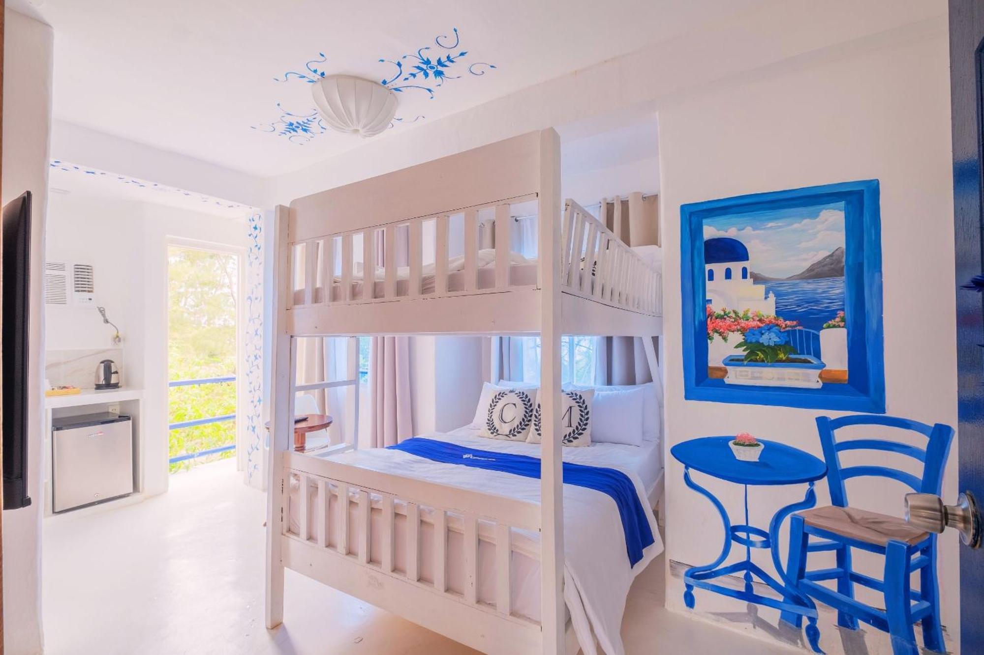 Club Monet Beachfront Resort By Cocotel Cabangan Pokoj fotografie