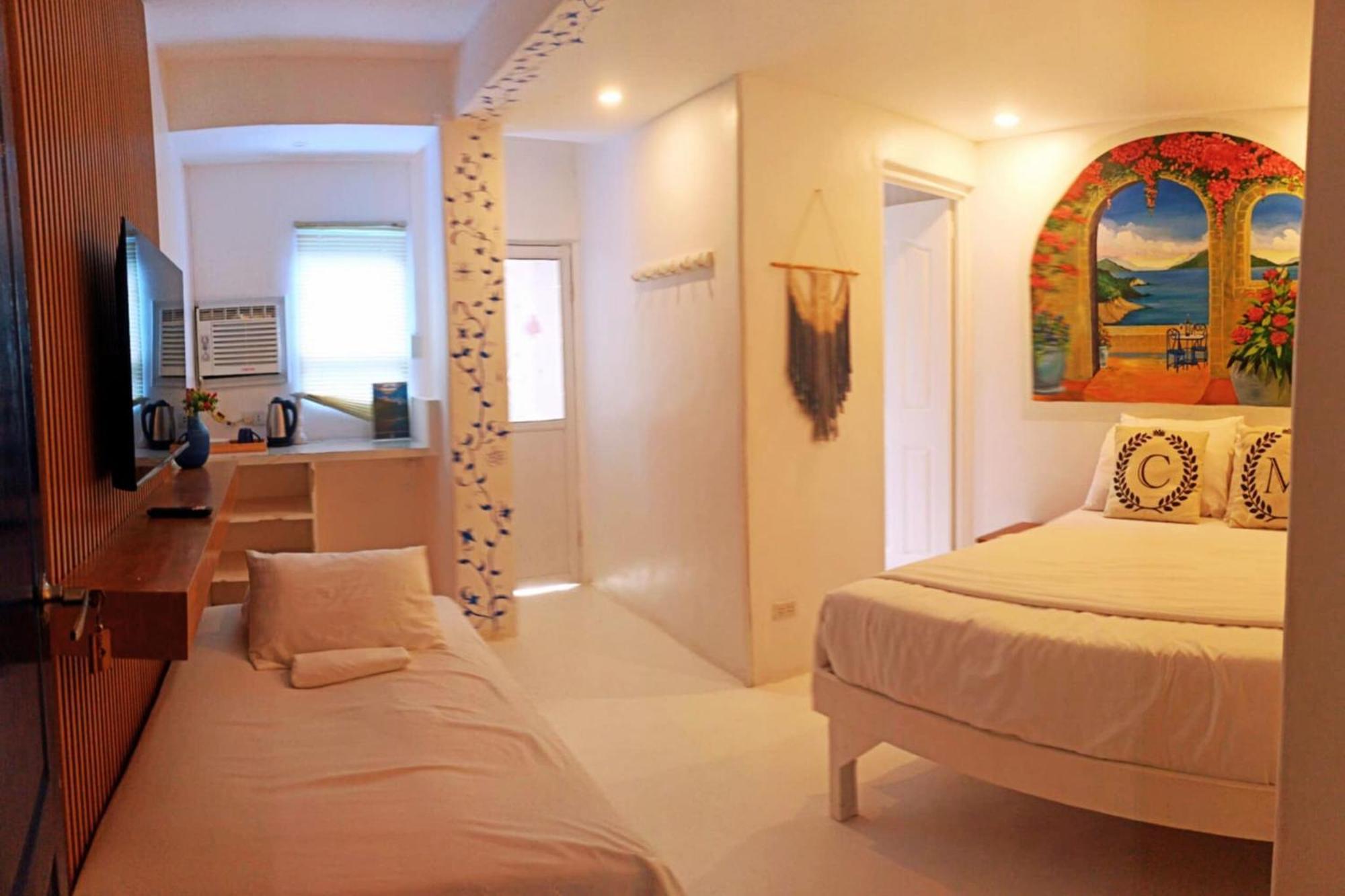 Club Monet Beachfront Resort By Cocotel Cabangan Pokoj fotografie